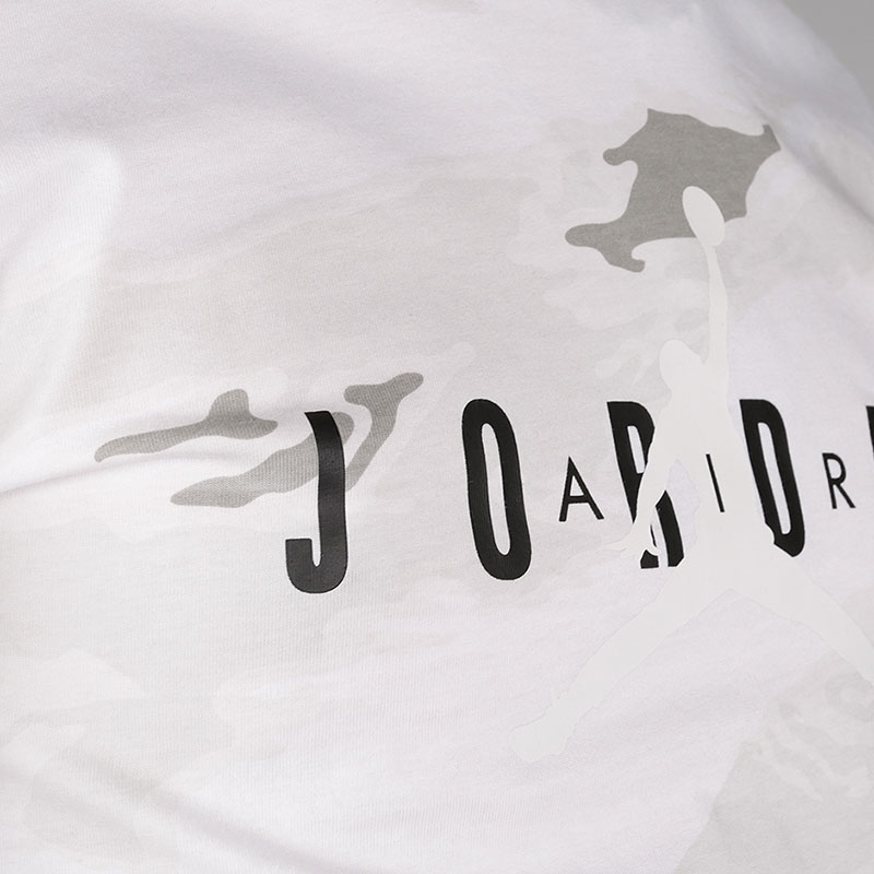   лонгслив Jordan Sportswear Tech Men's Graphic Long-Sleeve T-Shirt AH6331-100 - цена, описание, фото 2